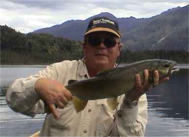 Angling report Dec 2002 Kingfisher Lodge fly fishing reports Lake Brunner